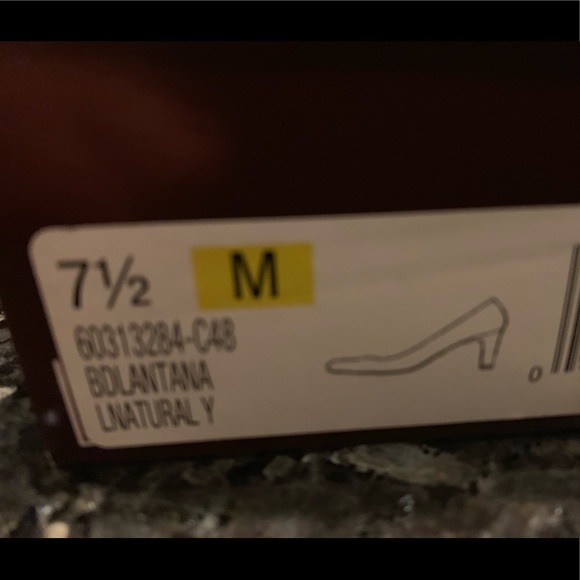 Bandolino Women’s heels - Picture 6 of 6